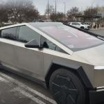Заманив у Tesla Cybertruck: на Волині чоловіка підозрюють у розбещенні малолітнього