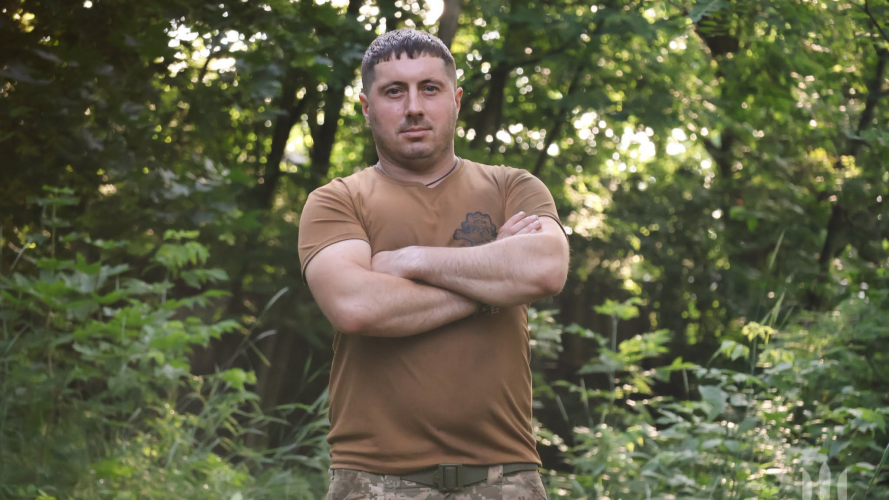Без офіційного позивного, але з великою мрією: історія артилериста 100-ї бригади Михайла Проня
