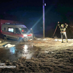 швидка застрягла у багнюці