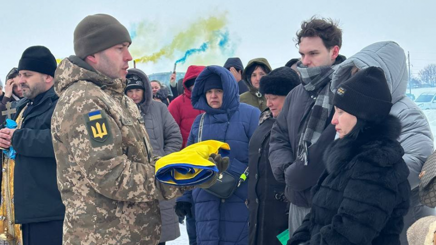 Зі сльозами та молитвою: Волинь провела на вічний спочинок воїна Андрія Велимця