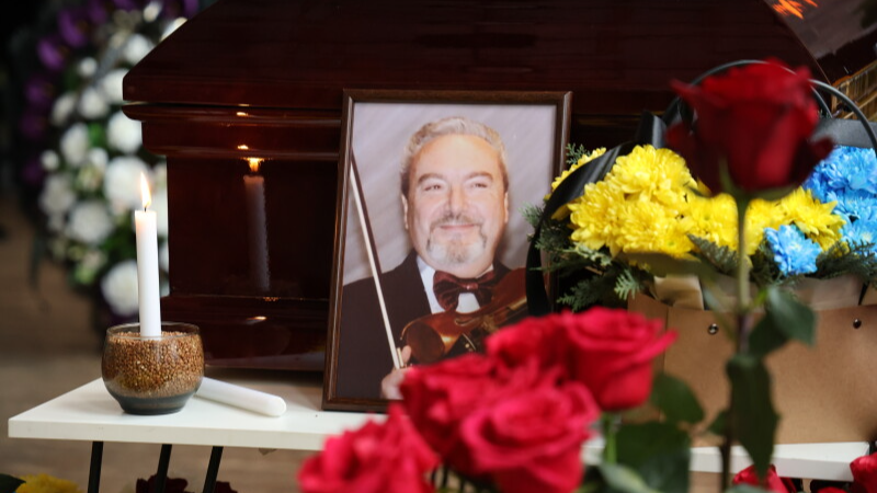 У Луцьку попрощалися з видатним музикантом Товієм Рівцем