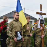 Біля Луцька попрощалися з правоохоронцем Віктором Масюком