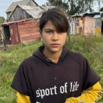 Поїхала за покупками й не повернулась: розшукують 15-річну волинянку