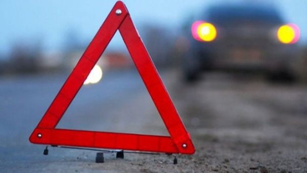 У Луцьку водій мікроавтобуса збив дівчину: як його покарали