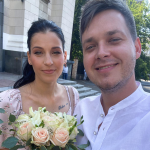 «Кохання завжди на часі»: відомий артист з Волині одружився під час повітряної тривоги