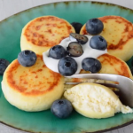 Рецепт ніжних сирників без борошна