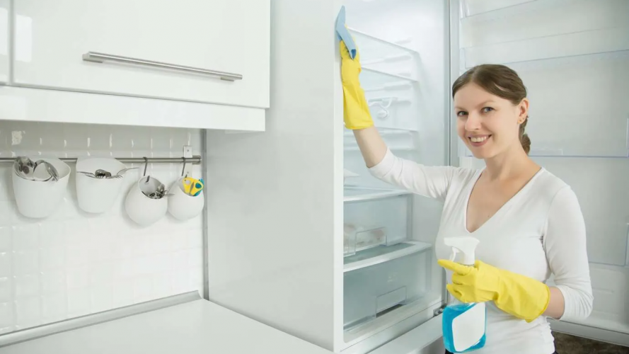 Як швидко та якісно помити холодильник: 2 перевірені засоби