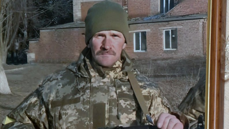 Батько 7 дітей і дідусь 8 онуків: на Волинь повертається звільнений з полону захисник Сергій Гринюк