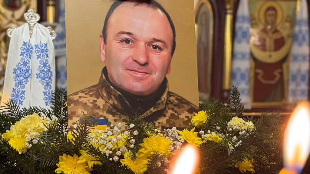 Життя обірвалося в ДТП: на Волині попрощалися із захисником Володимиром Завадським