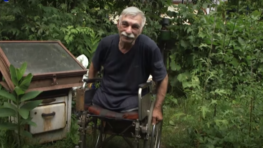 У 61 рік став татом: історія бджоляра з Волині, який втратив під потягом ноги