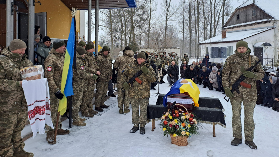«Придбав шість авто і Starlink для фронту»: на Волині попрощалися із загиблим Героєм Олександром Нагалюком