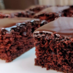 Пісний шоколадний торт: ніхто не здогадається, що він без молока, яєць і масла