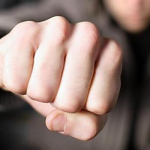 ТЦК побили підлітка на Рівненщині – він у лікарні з травмами
