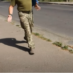 Молодику, який ножем поранив працівника ТЦК та СП у Луцьку, оголосили підозру