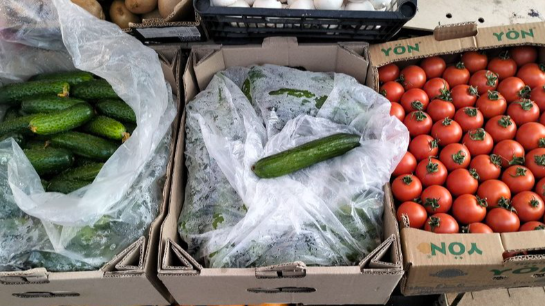 До Великодня на луцьких ринках прогнозують здорожчання цін на огірки та помідори: яка вартість зараз
