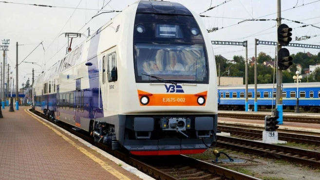 Двоповерховий поїзд Київ-Луцьк робитиме більше зупинок