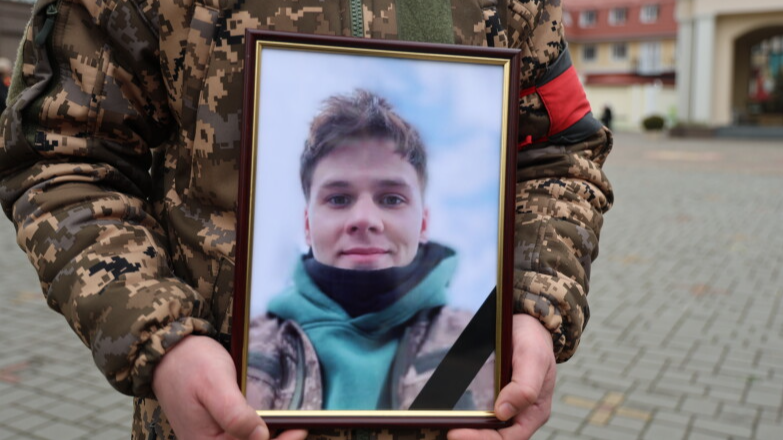 Назавжди 22: у Луцьку попрощалися із Героєм Михайлом Трофимуком