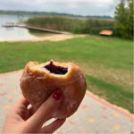 Справжні шацькі пампухи з вишнями: рецепт, який передають із покоління в покоління
