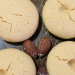 Хрустке печиво з манки: бюджетний і швидкий рецепт до чаю