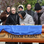 Не дочекалася дружина, не обійняла мама: волиняни попрощалися з полеглим Героєм Дмитром Демчуком