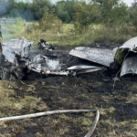 На Житомирщині зіштовхнулися два навчальні літаки, серед загиблих - відомий льотчик