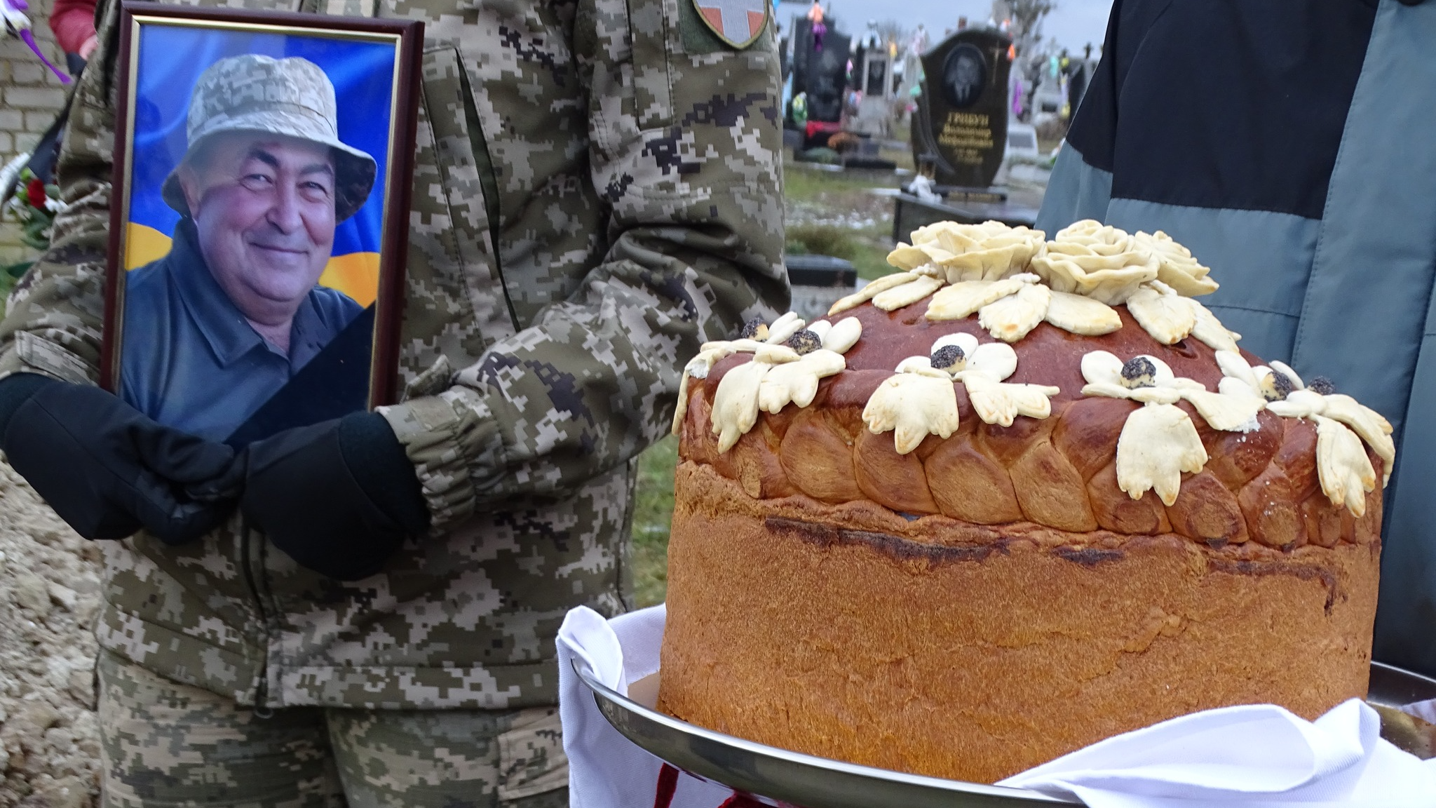 Боронив рідну землю упродовж двадцяти місяців: на Волині в останню земну дорогу провели Ігоря Корицького