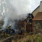 На Волині підпал сміття призвів до загоряння альтанки біля будинку