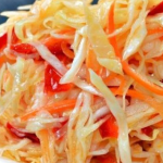 Маринована капуста за кілька годин: хрусткий рецепт, який завжди вдається