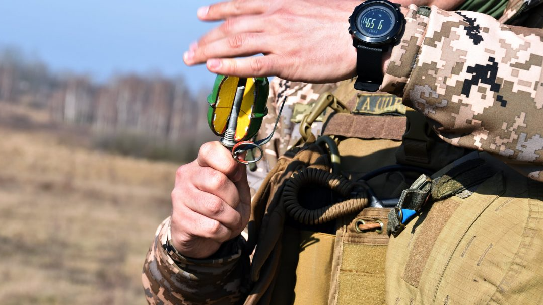 Солдат кинув бойову гранату під час конфлікту у Луцьку: що відомо