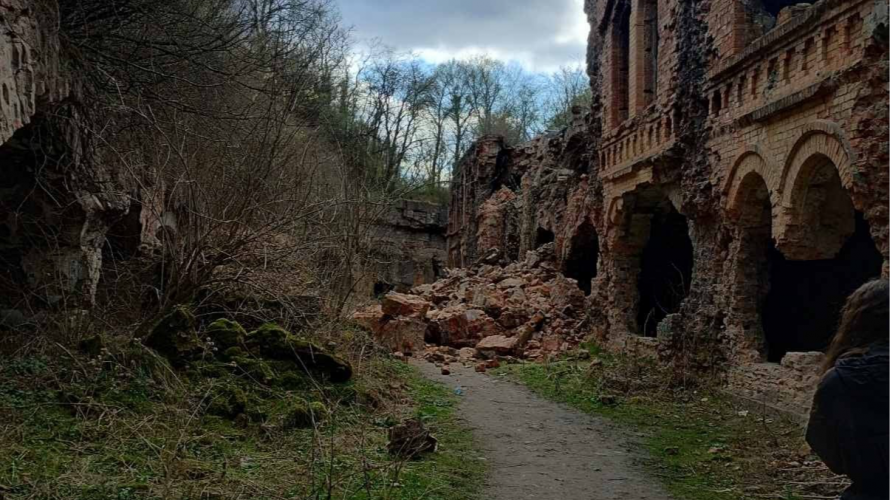 у Тараканівському форту обвалилася стіна