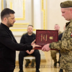 Герой України: Зеленський нагородив волинянина орденом «Золота Зірка»