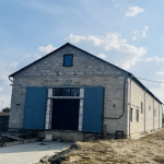 У селі неподалік Луцька продають виробничий комплекс із ділянкою за 21 мільйон