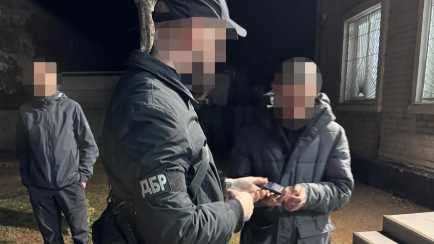 Зламав кістки та використав електрошокер: на Волині затримали посадовця ТЦК, який силою «мобілізував» пенсіонера