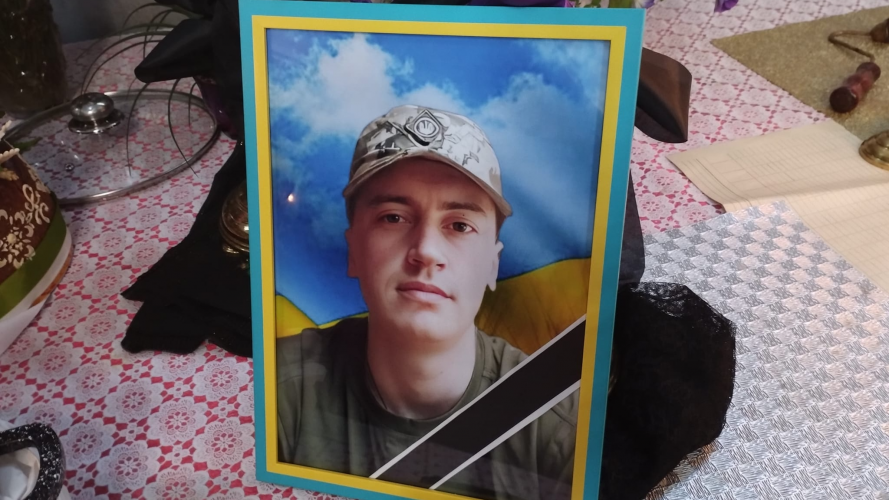 В селищі Заболоття поховали солдата Турука Сергія