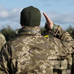 Чоловіки після 60 років зможуть служити в армії за контрактом: що відомо