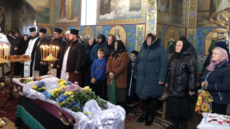 Поховали поруч з чоловіком: на Волині провели в останню путь легендарну зв’язкову УПА