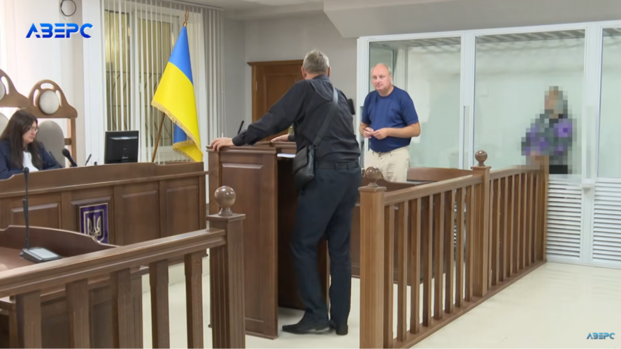 На Волині пенсіонерку судять за смерть чоловіка: вона каже, що випадково впала на нього з ножем