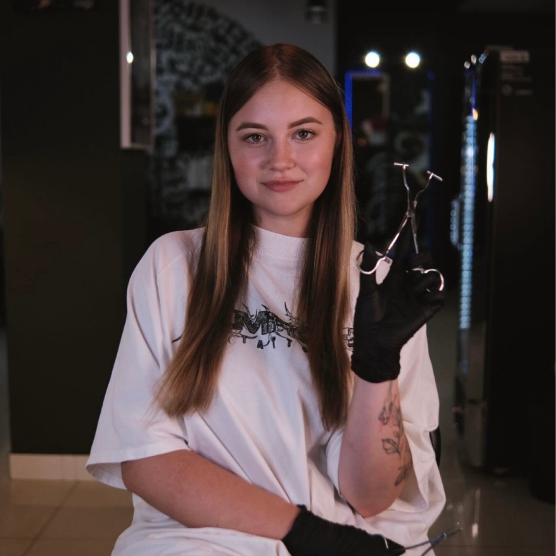 За кулісами пірсингу: відверто про проколи, правила та ризики з майстринею з Луцька