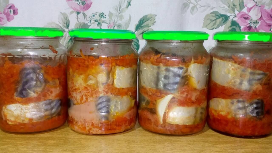 Риба в томаті на зиму: після цього рецепта магазинні консерви купувати не захочете
