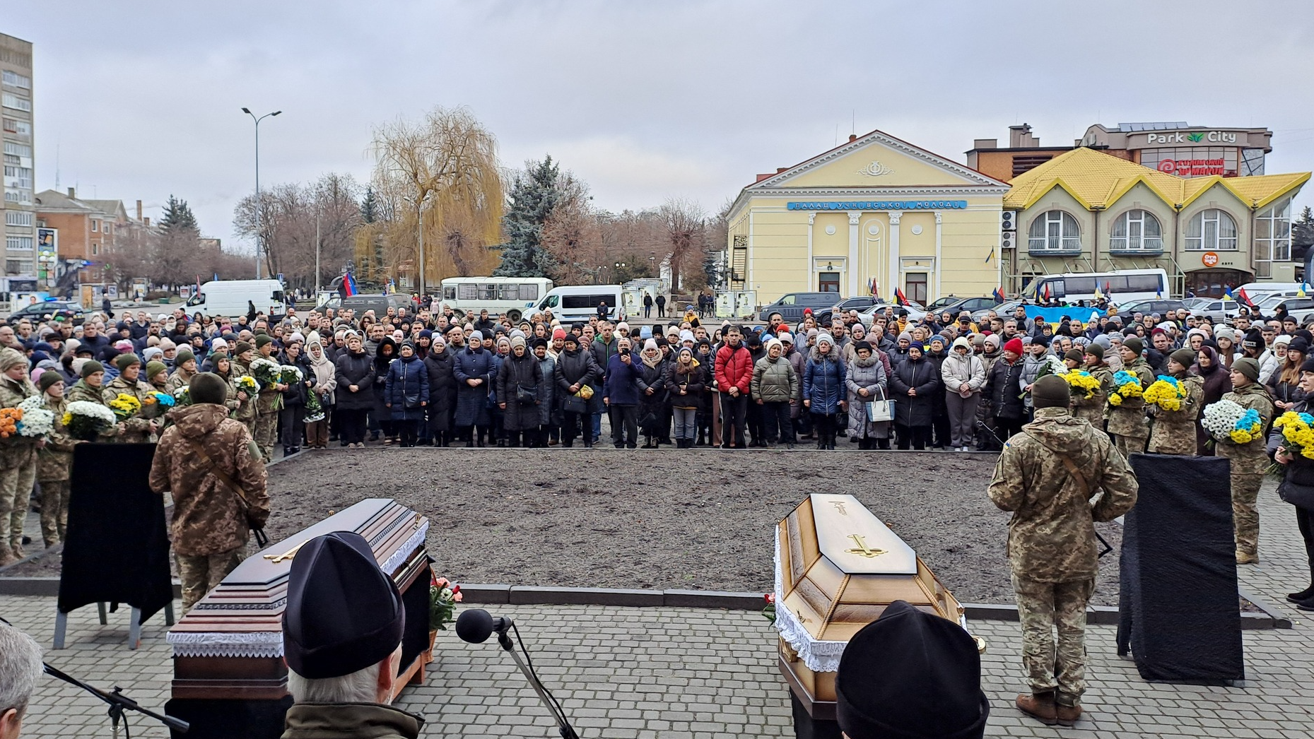 Загинули в один день на Харківщині: на Волині поховали двох Героїв - Миколу Бобра та Євгенія Кукола