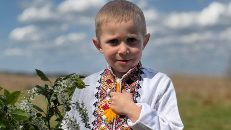 У селі на Волині зібрали майже 90 тисяч гривень для хворого хлопчика