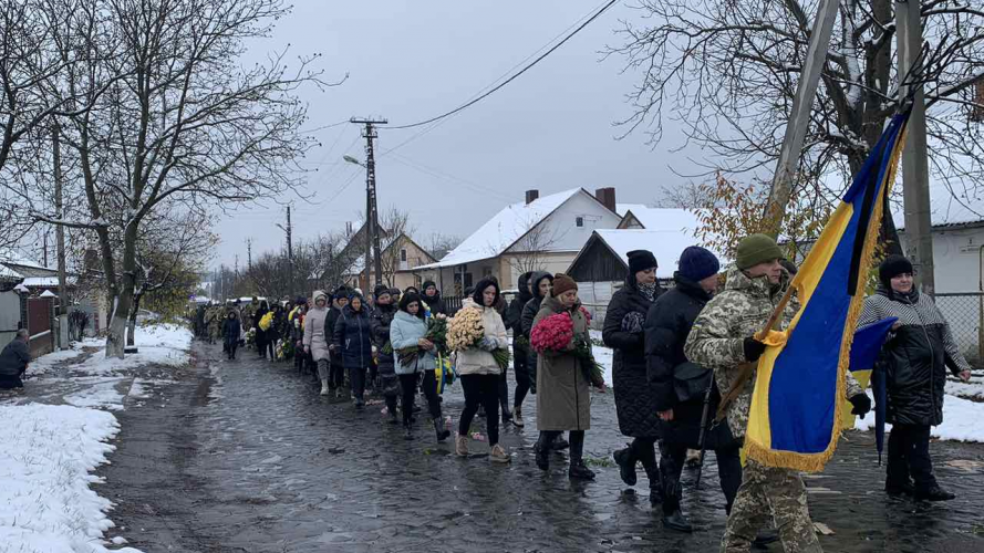 Навіки 28: на Волині попрощалися із Героєм Юрієм Наумчуком