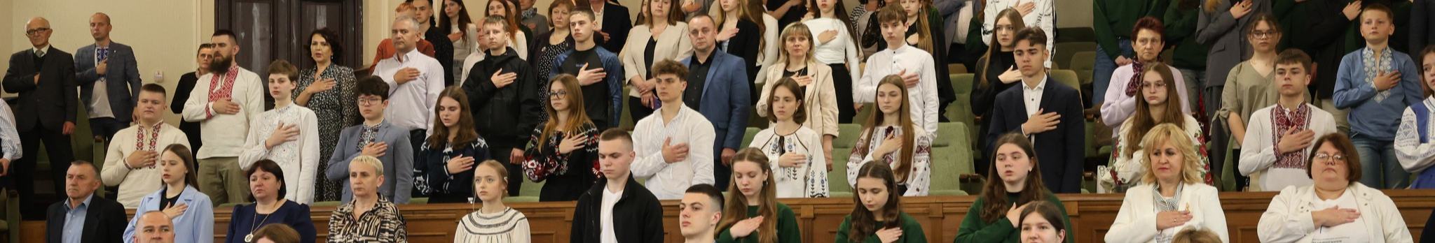 На Волині відзначила юних інтелектуалів: переможці олімпіад і конкурсів отримали нагороди