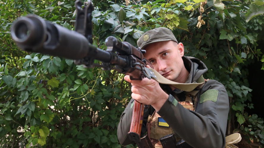 Нацгвардієць «Волинь» врятував чоловіка після ракетного обстрілу на Дніпропетровщині