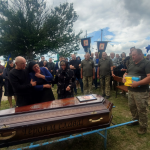 Дві доньки втратили батька: на Волині попрощалися з Героєм Владиславом Герасименком, який поліг на війні понад півтора року тому