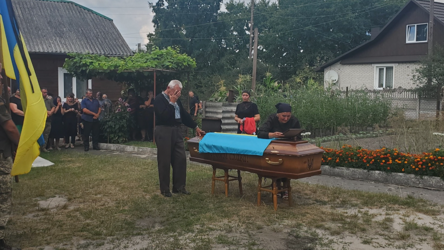 Загинув у бою через кілька днів після дня народження: на Волині поховали Героя Анатолія Книша