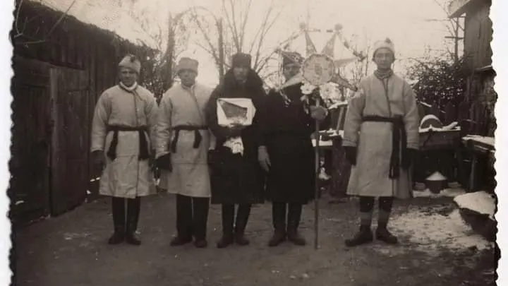 Волинь на старих фото: як колядували та готували вертепи понад століття тому