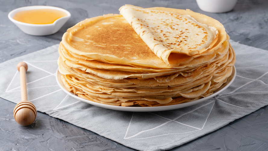 Що потрібно додати в тісто на млинці, щоб воно не рвалося