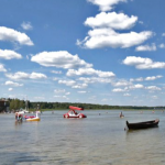 Без дискотек, концертів та гучних заходів: триває туристичний сезон на Шацьких озерах