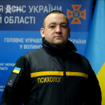 Бути поруч, коли болить найбільше – історія психолога ДСНС Волині Романа Дейнеки